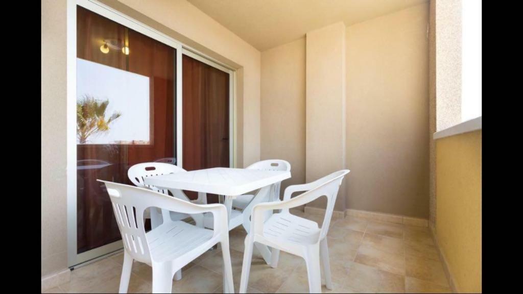 La Perla D14- El Medano, Tenerife Apartment Exterior photo